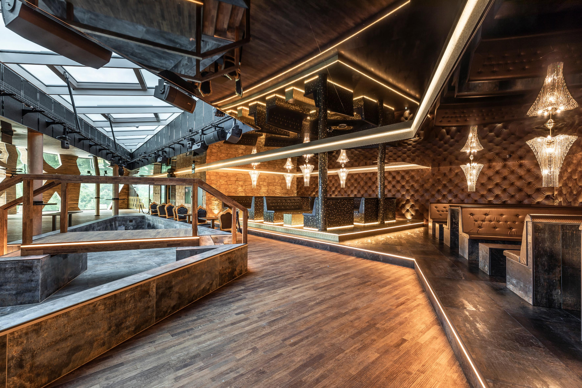 A CLUB — Event Location in Spiez